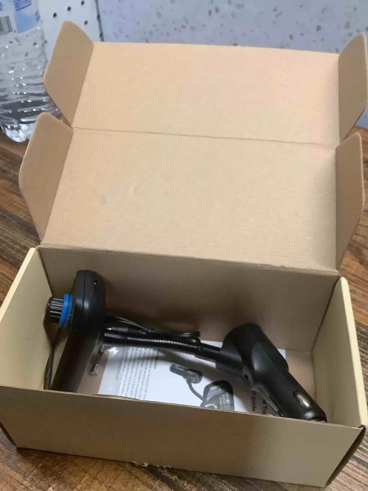 Sumind BT70B 1.7 Inch 2.4 GHZ Bluetooth FM Transmitter - Black, New in Box.