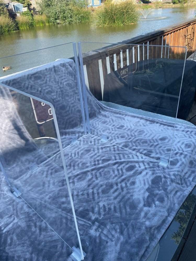 Desktop Protective Acrylic Shield/Sneeze Guard/Desk Divider with 3 Sided Panels