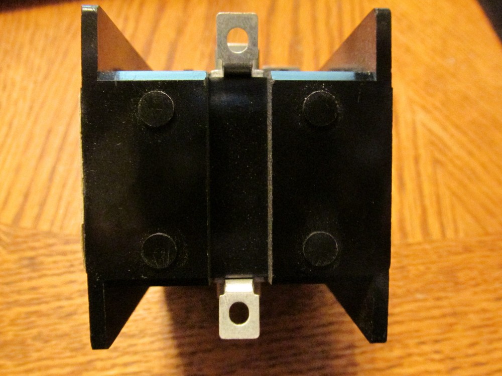 NEW NOS Micro Switch RYRAA2 On Delay Timer Industrial Control Relay 102-132V