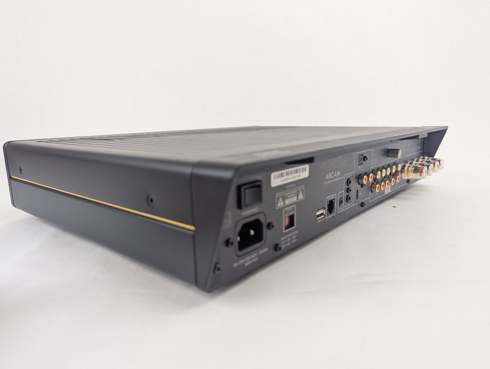 Arcam A25 100W Integrated Amplifier with Remte Ctrl