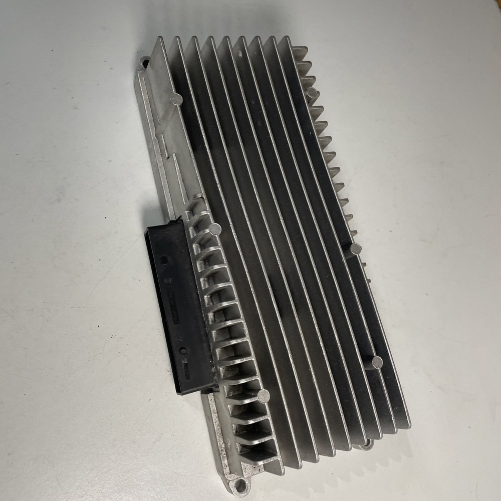 AUDI A4 B8 2012-2015 AMPLIFIER 8R0035223G