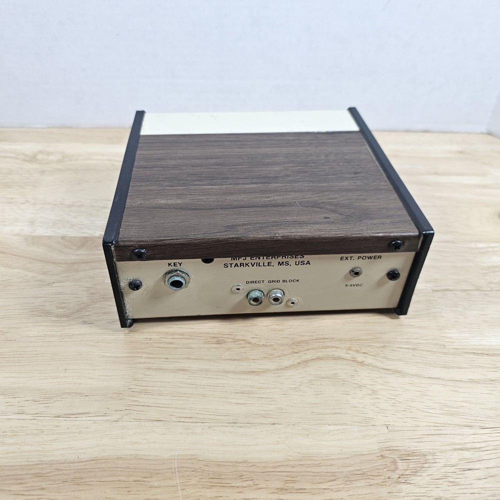 MFJ Deluxe Electronic Keyer Model MFJ-406 Untested
