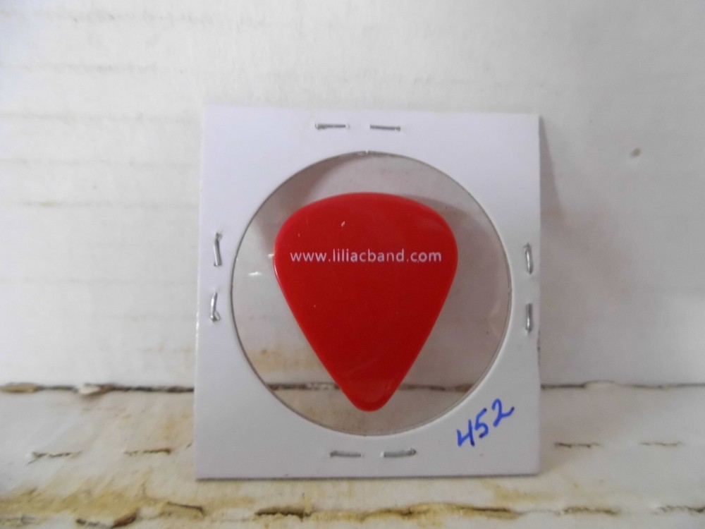 LILIAC "SAM" GUITAR PICK~READ DESCRIPTION (#27~2)