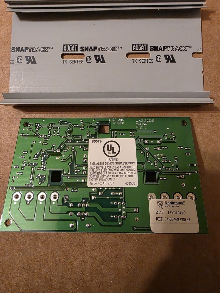 Radionics / Bosch D113 Battery Lead Supervision Module