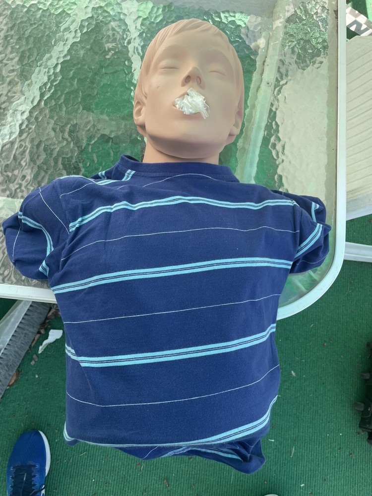 cpr training manikins