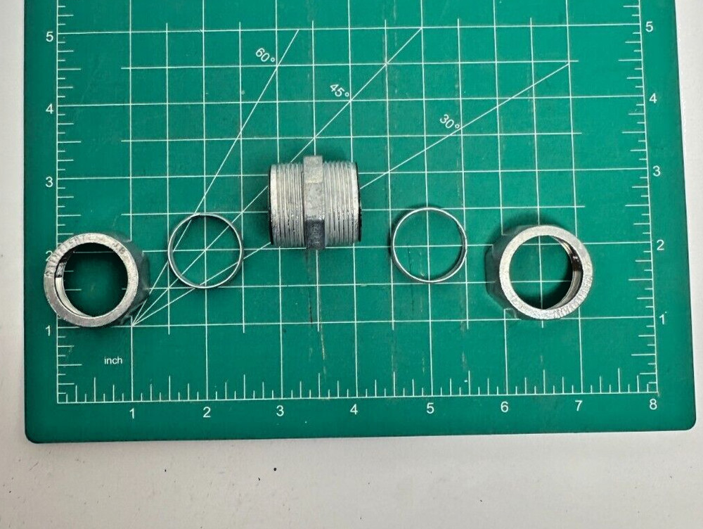 10pcs Bridgeport Raintight Compression Coupling *Photos for Measurements*