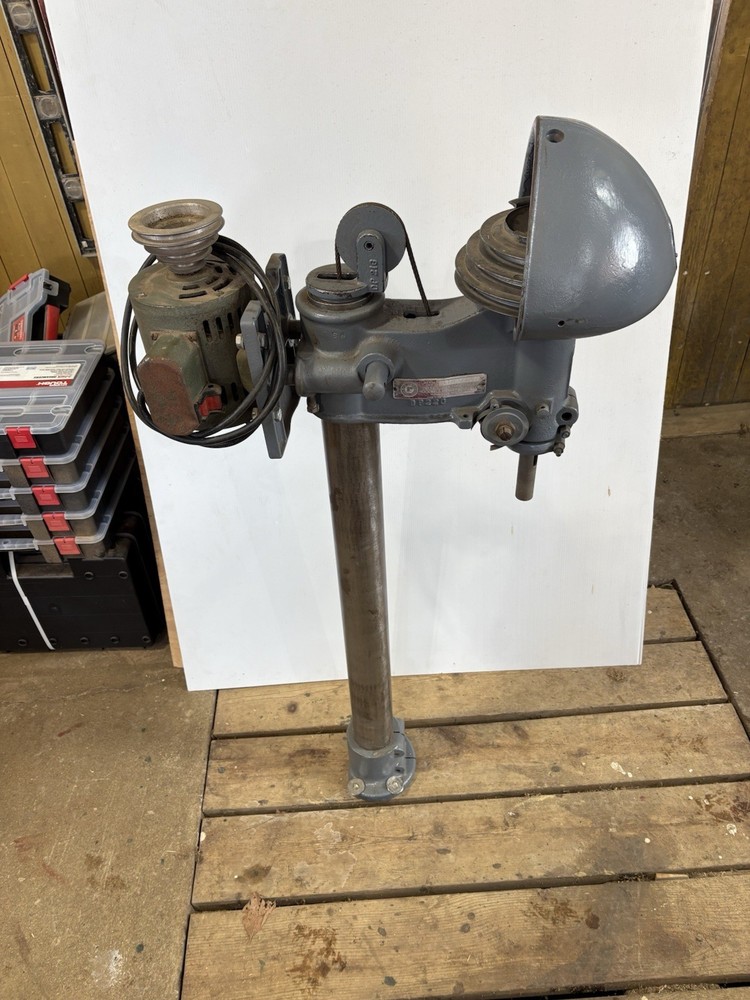 Vintage Delta DP 220 Table / Bench Mount Drill Press