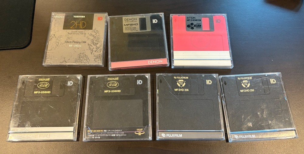 MF-2HD 256 MICRO FLOPPY DISK Diskettes New Never Used, Individual Plastic Cases