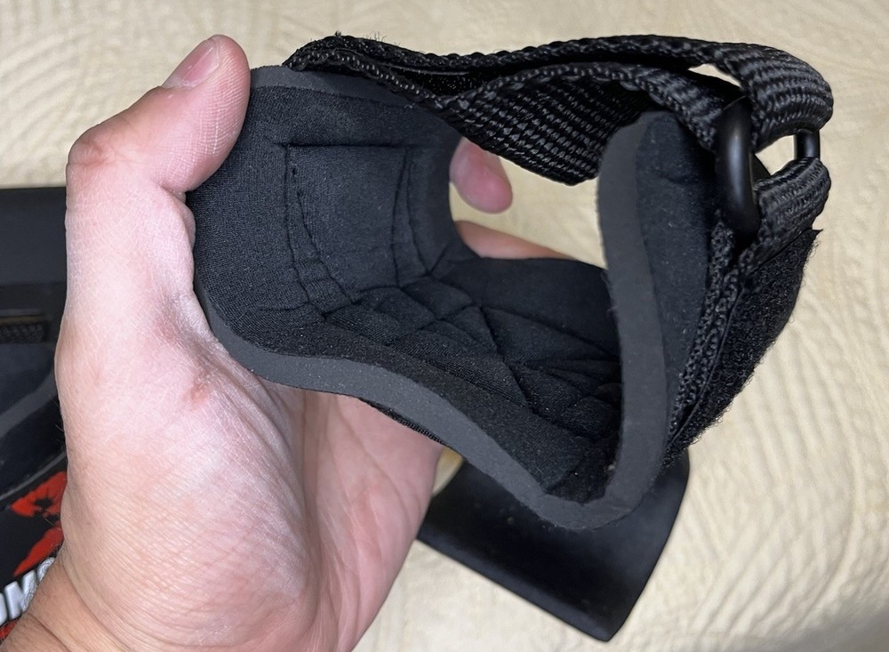 DMoose Weight Lifting Hooks Pair Black