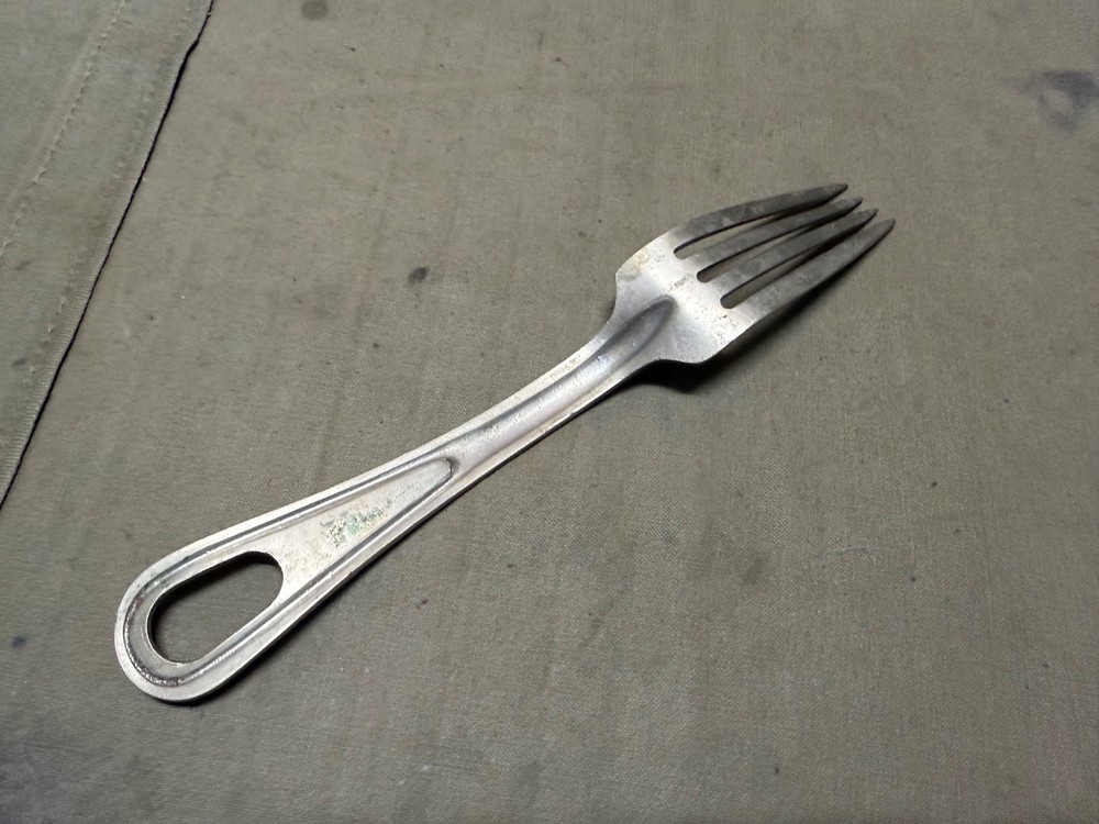 ORIGINAL WWII US ARMY M1942 INFANTRY MESS KIT FORK UTENSIL