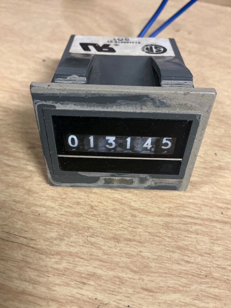 Reddington SR26-4816 Panel Mounted Counting  Meter TESTED & WORKING