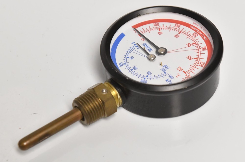 INDUSTRIAL PRESSURE GAUGE