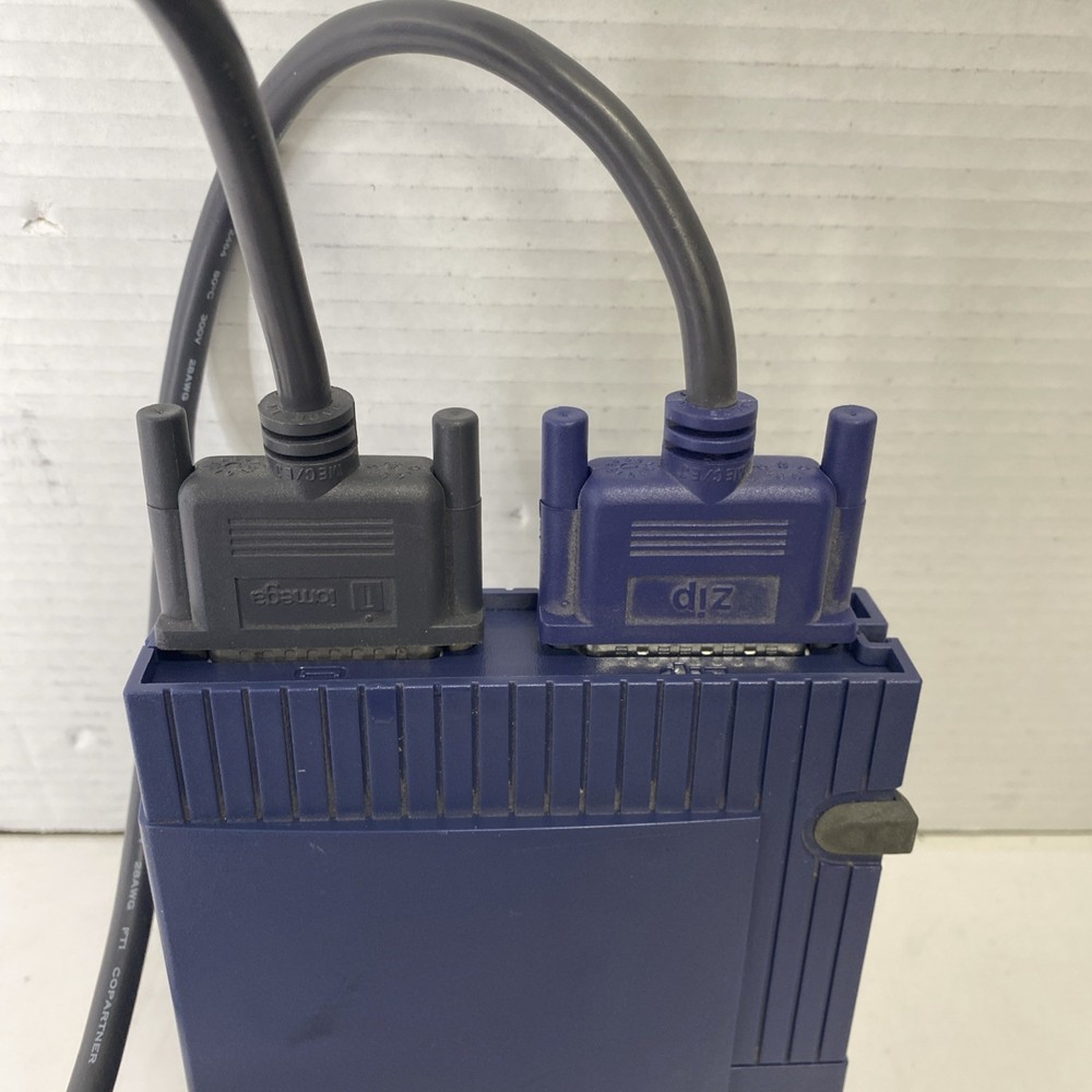 Iomega Zip 100 Parallel Port Drive Model Z100P2