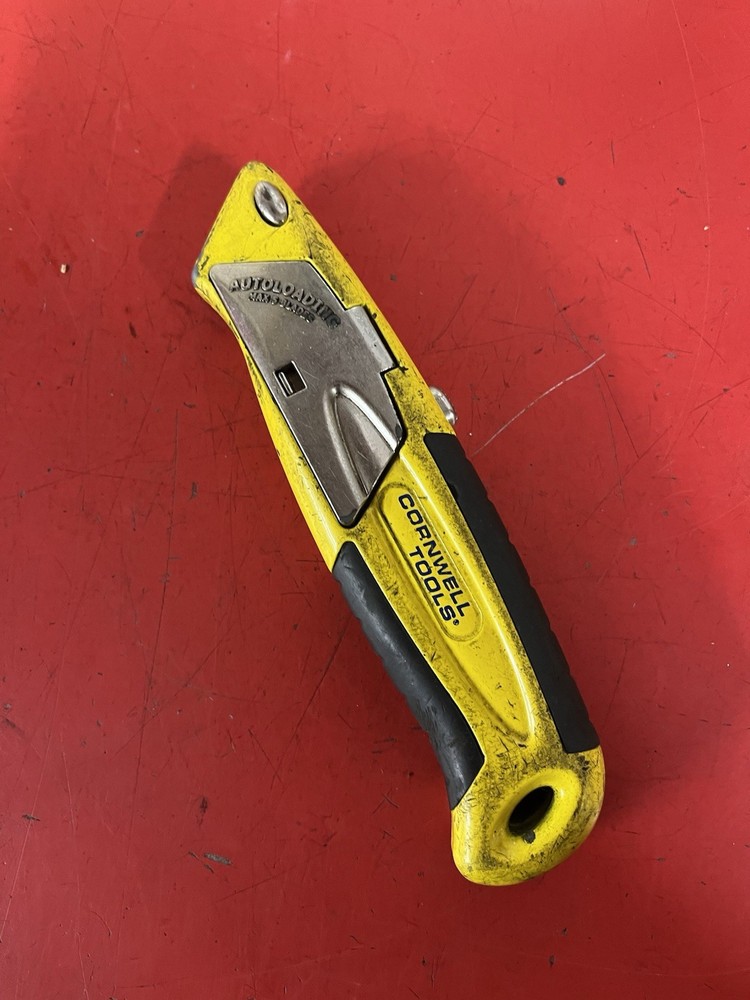 Cornwell Tools utility knife, razor blade