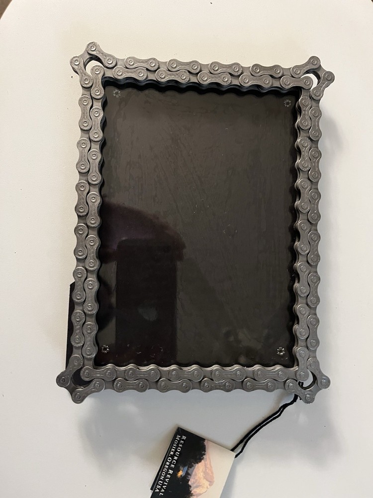 Bicycle chain picture Frame