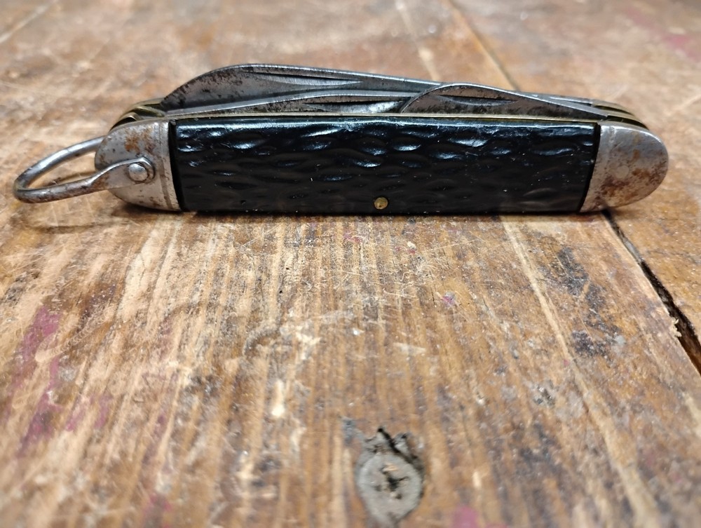 Camillus Navy 4 Blade Jack Knife ( 1946 - 1948)  Second Version