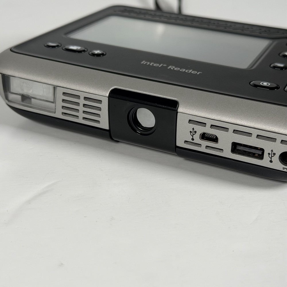 Intel Reader by Intel Health Complete Kit w Box, Adapter, Case, Etc. - Tested