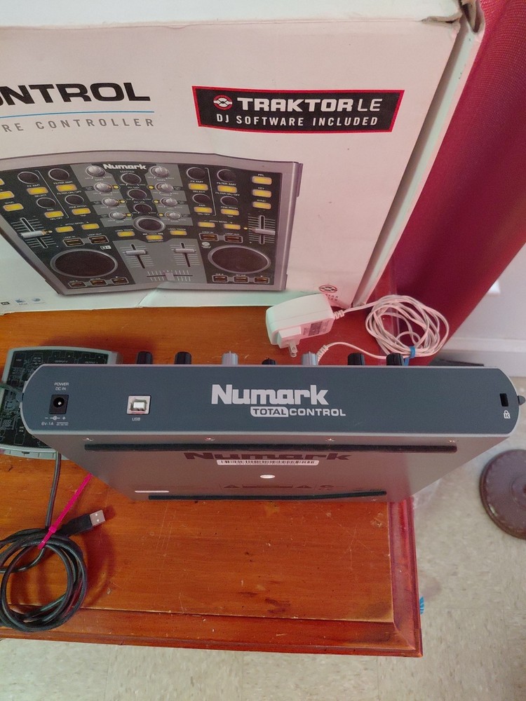 Numark Total Control Dj Controller