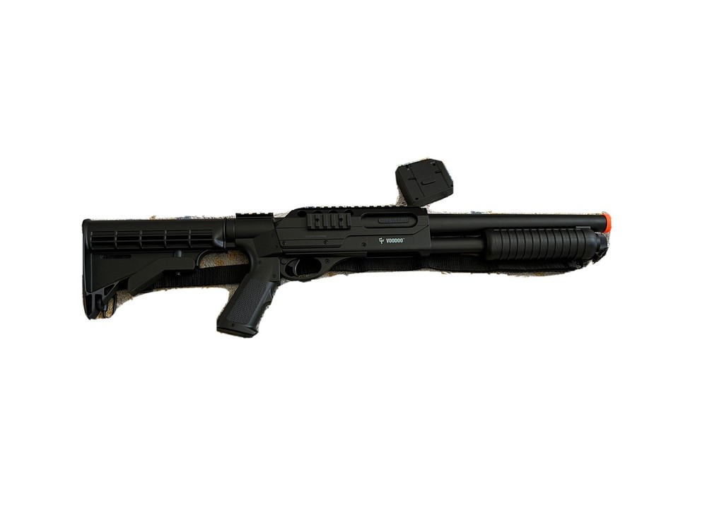 airsoft gun