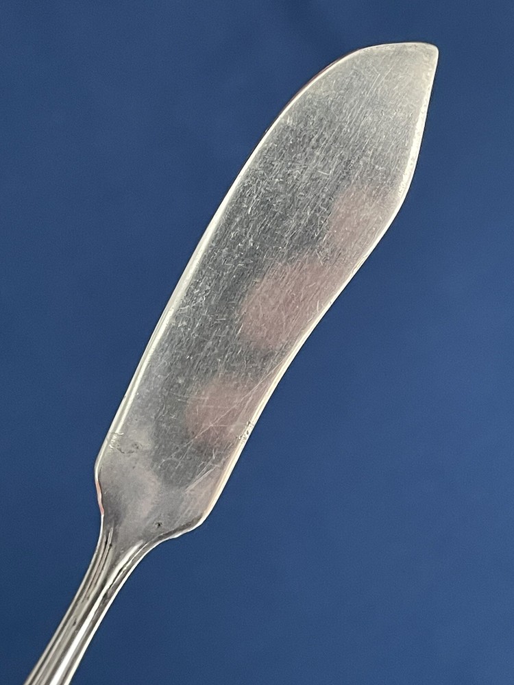 ONE ANTIQUE c1914 LEXINGTON SILVERPLATE FLAT HANDLE BUTTER SPREADER VGUC