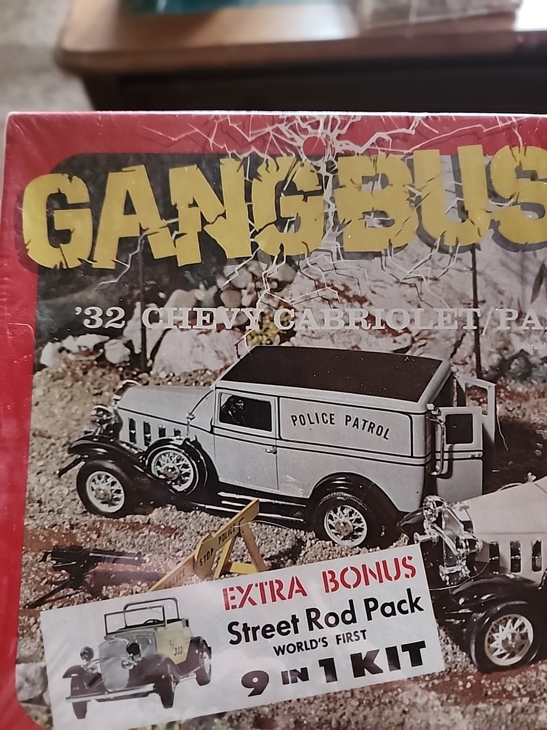 1960s ORIGINAL VINTAGE NOS, MIB.GANGBUSTERS 32 CHEVY CABRIOLET/PANEL TRUCK KIT