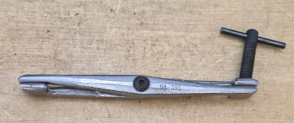 Blue Point Tools GA395 - Brake Pad Spreader Tool.