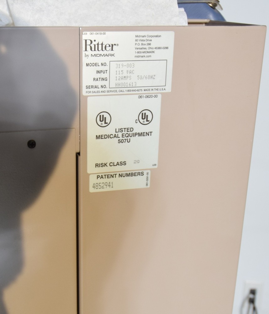 Midmark 319 Power Exam Chair with Foot Switch