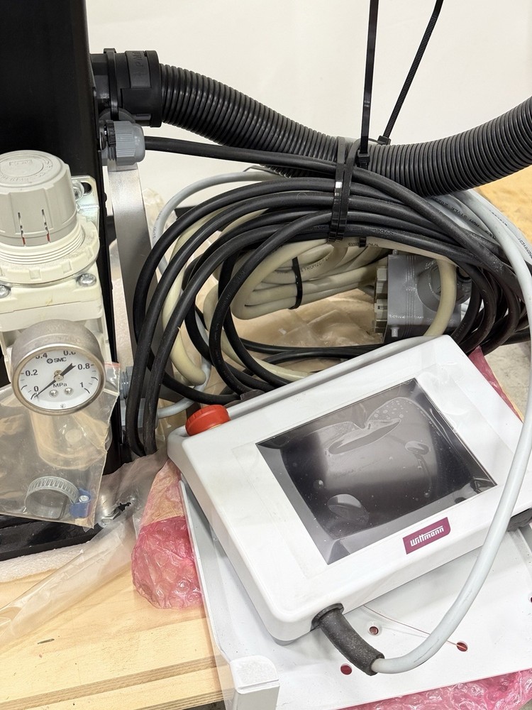 Wittmann WP80 Sprue Picker Robot 2016 NOS w/ Net8 Pendant Control Not Installed