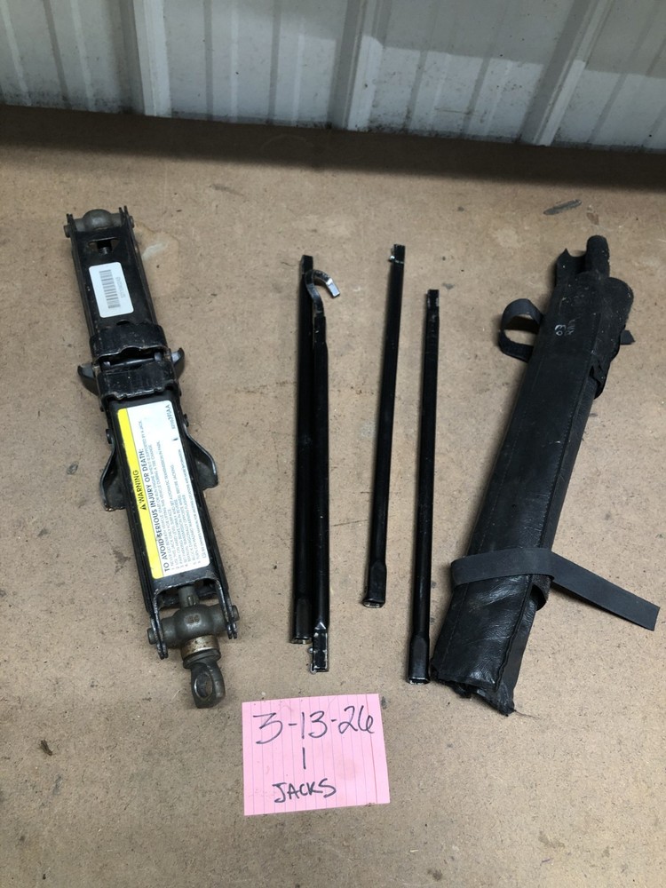 02-22 Dodge RAM 1500 Emergency Jack and Tire Tools Missing Wrench 52110302aa