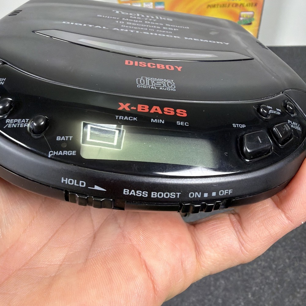 Techniks Discboy MX-777 Portable CD Player Walkman Boxed (READ DESCRIPTION)