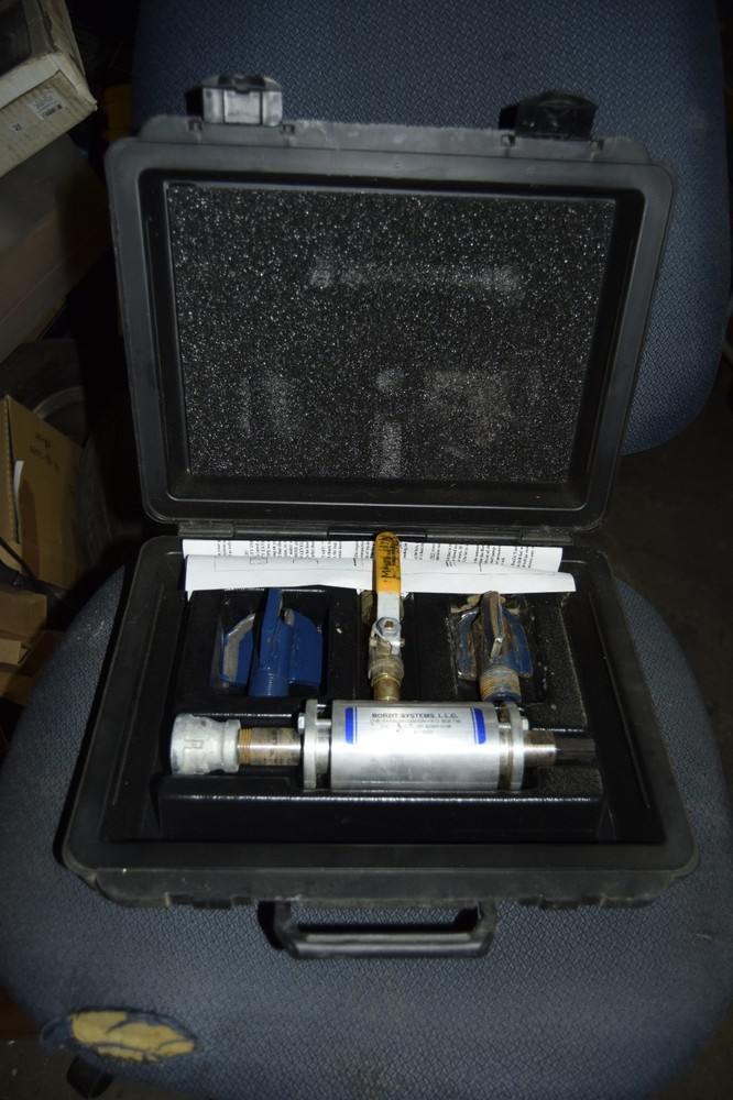 Borzit - Horizontal Earth Boring Tool & 2 Bits with Case