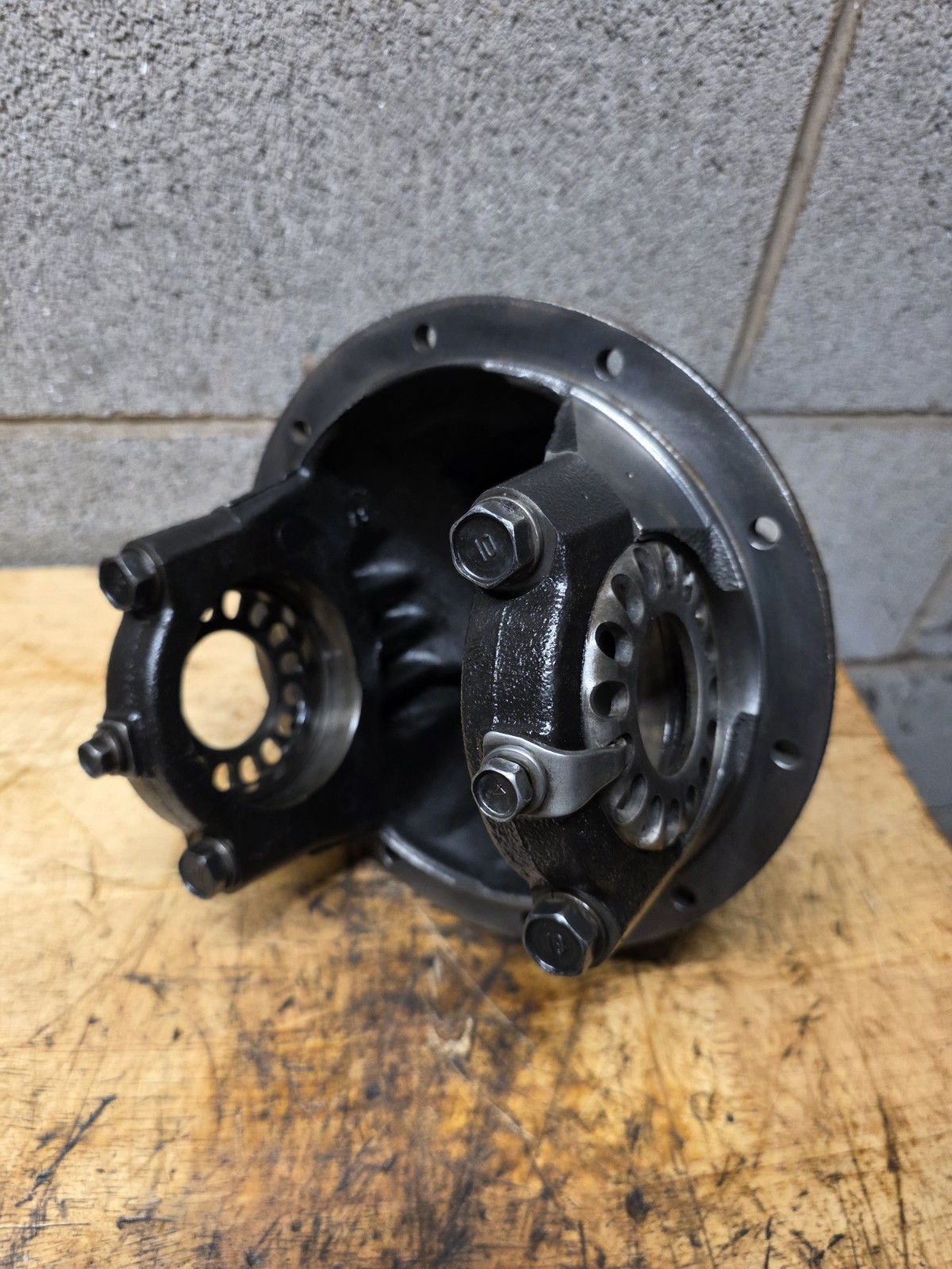 ✅️95-04 Tacoma 79-95 Toyota Pickup 7.5" Axle Carrier Housing differential Previa