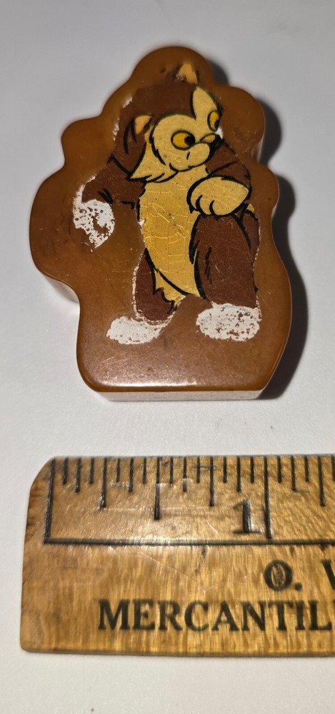 🐾 1930s Disney Figaro Bakelite Pencil Sharpener – Hand-Dated 1940 ✏️ Charming