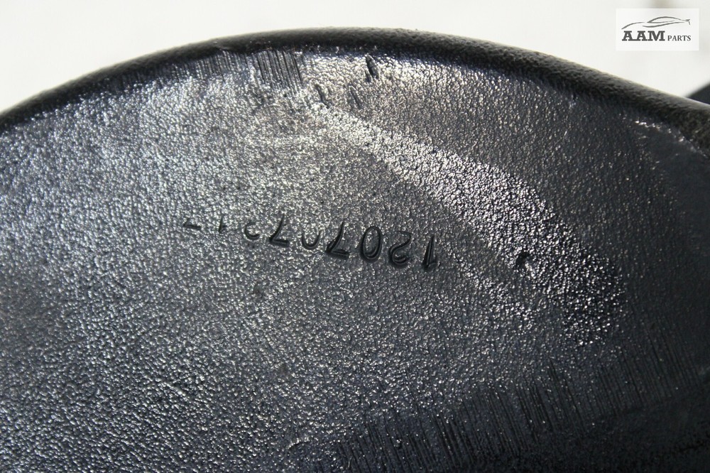 2018-2024 FREIGHTLINER CASCADIA FRONT RIGHT SIDE SPRING SHACKLE BRACKET OEM