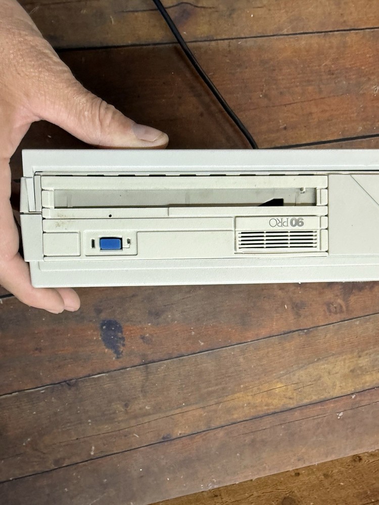 Iomega Bernoulli 90 Pro Drive B190T External SCSI Powers On