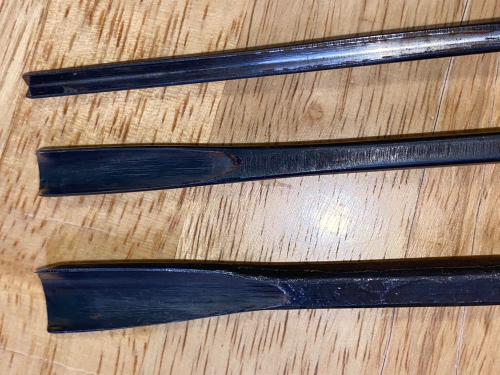 Wood Carving Gouges x 3 - #45 1/8" or "V" - #58 1/4" or #6 - #56 1/2" or #8
