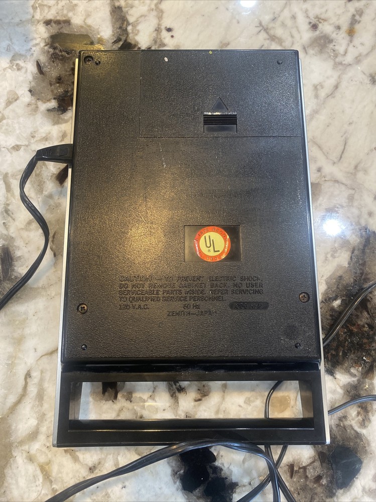 Vintage Tested - Zenith AC/DC Automatic Level Control-Off Tape Recorder - E608Y