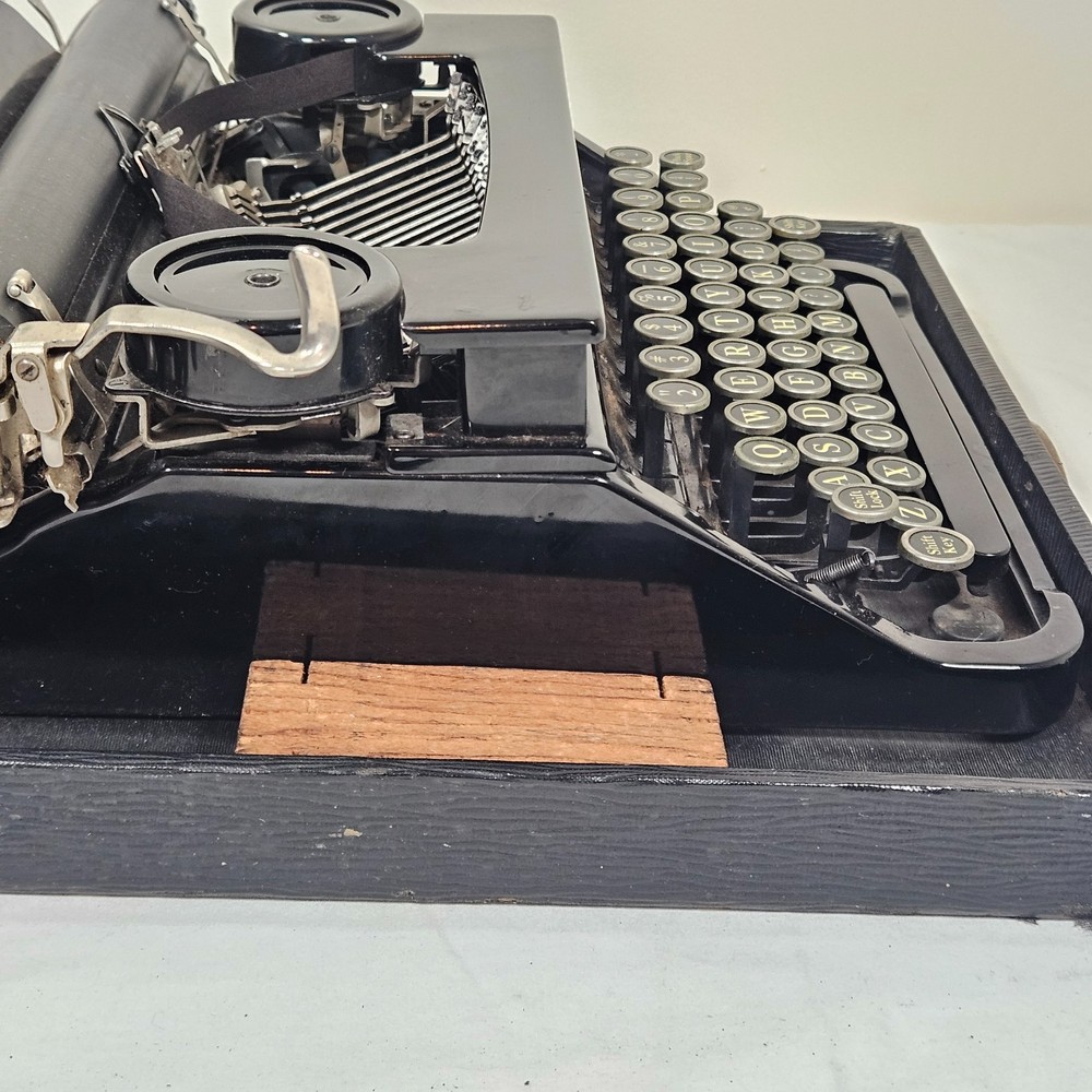 1930s Corona Junior Model S Great Depression Typewriter With Case