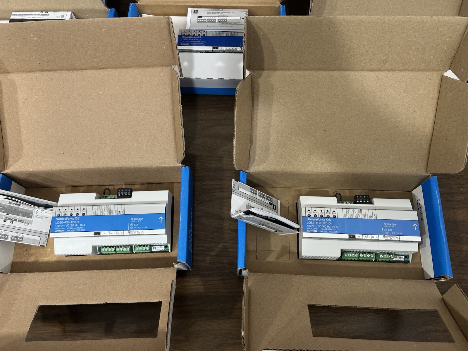 Lutron HomeWorks QS LQSE-4S8-120-D Switching Power Module - ( PRICE FOR 1 UNIT