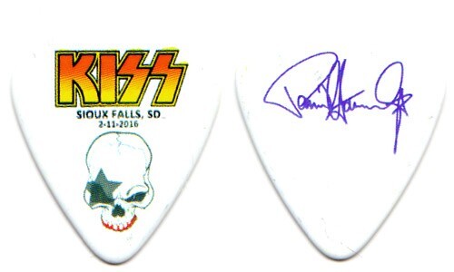 KISS Guitar Pick : 2016 Sioux Falls SD Paul Stanley South Dakota Concert skull