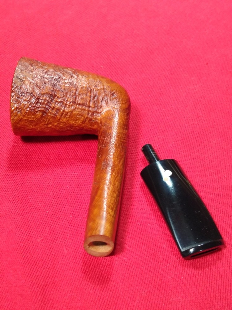 LUCIANO HAND FINISHED ESTATE PIPE