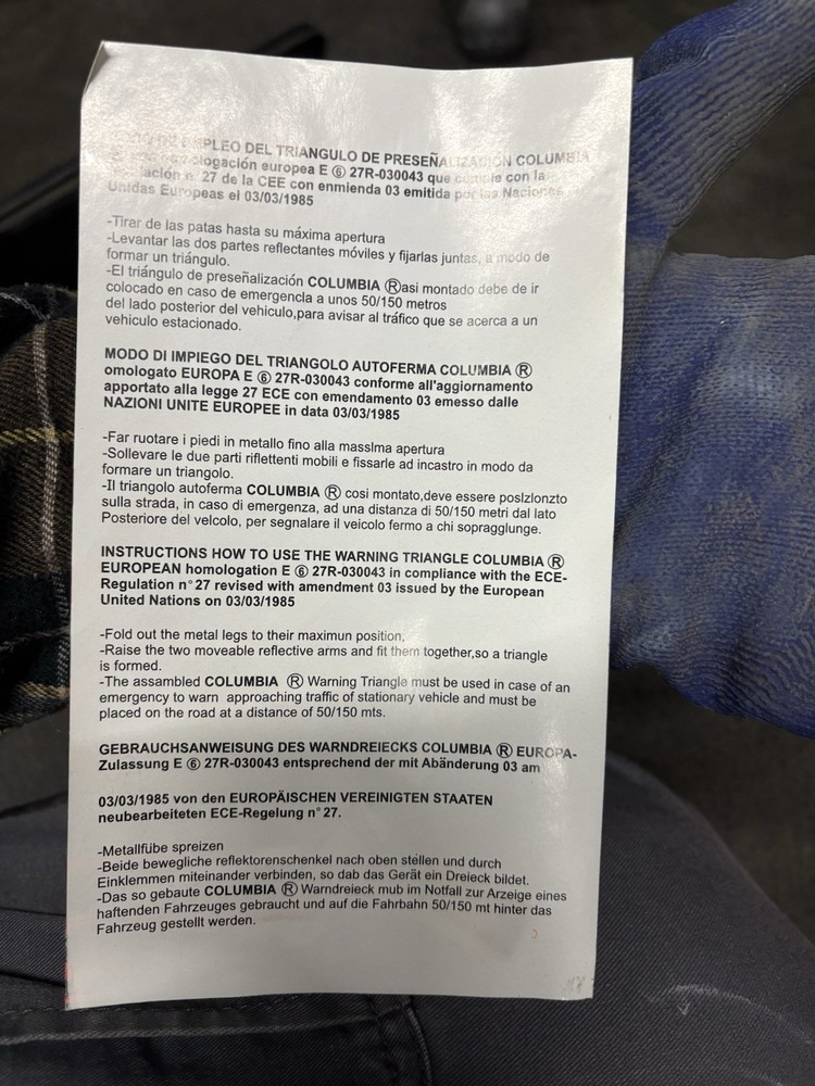 Road Emergency Warning Triangle Foldable Safety Sign With Case