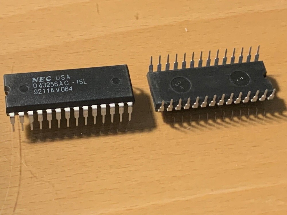 D43256AC-15L - NEC IC - Parallel Electrically-Erasable PROM (EEPROM), DIP-28