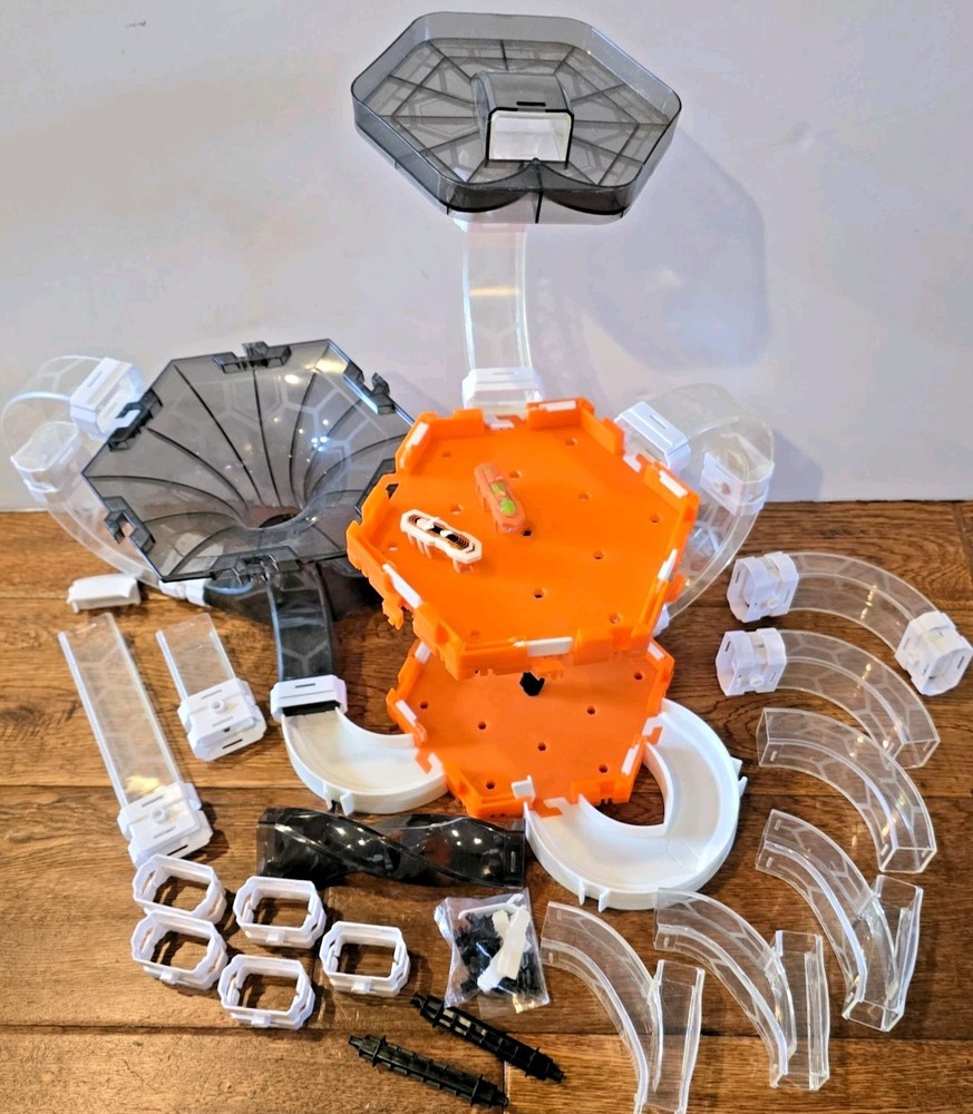 Hexbug Nano V2 Black Hole Track Set w Bugs Tested Working Near Complete