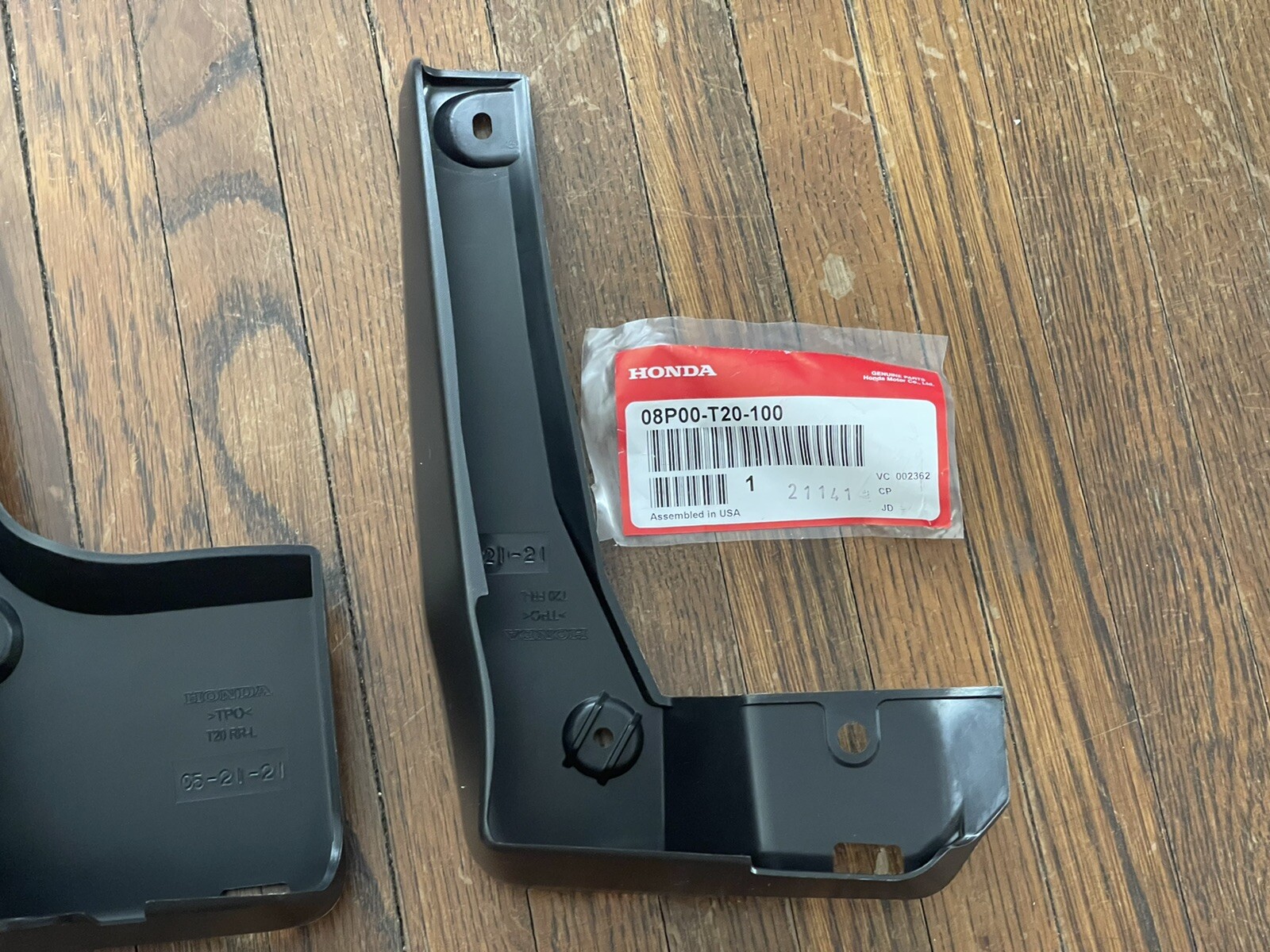 2022-24 NEW GENUINE HONDA CIVIC 4 DOOR SEDAN SPLASH MUD GUARDS 08P00-T20-100 OEM