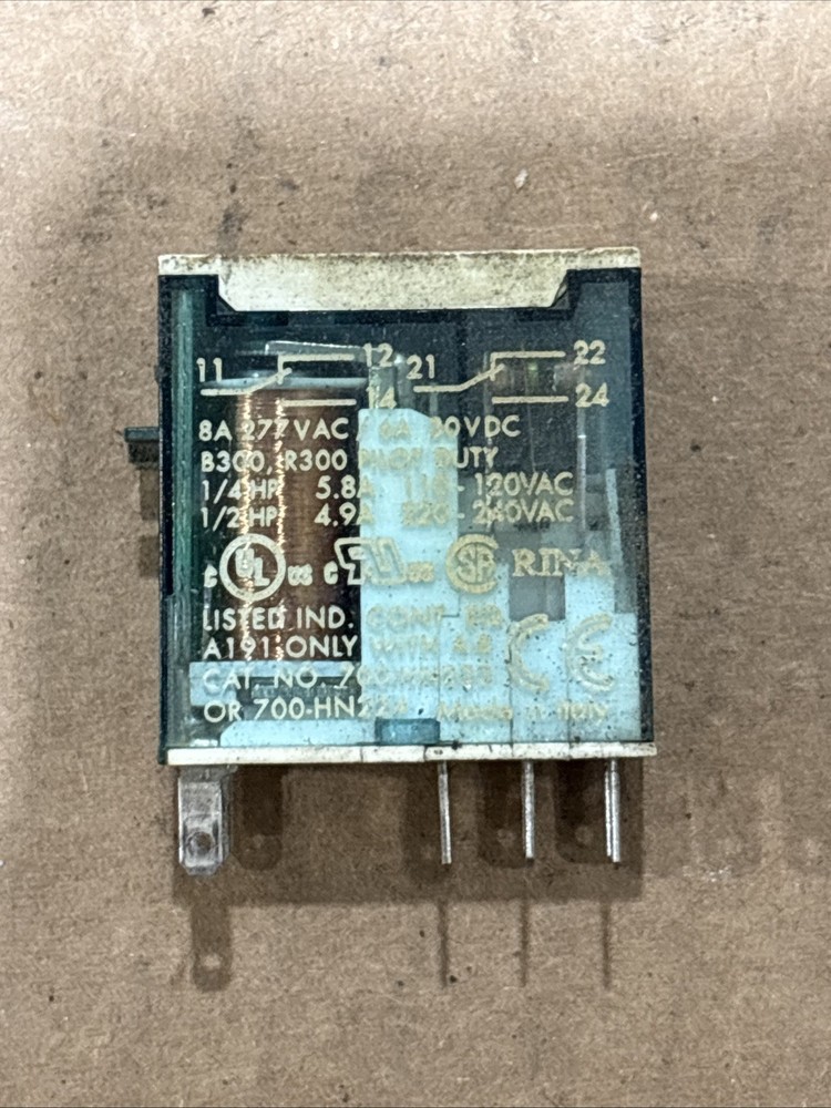 Allen-Bradley 700-HN224 2-pole Relay Socket 30VDC