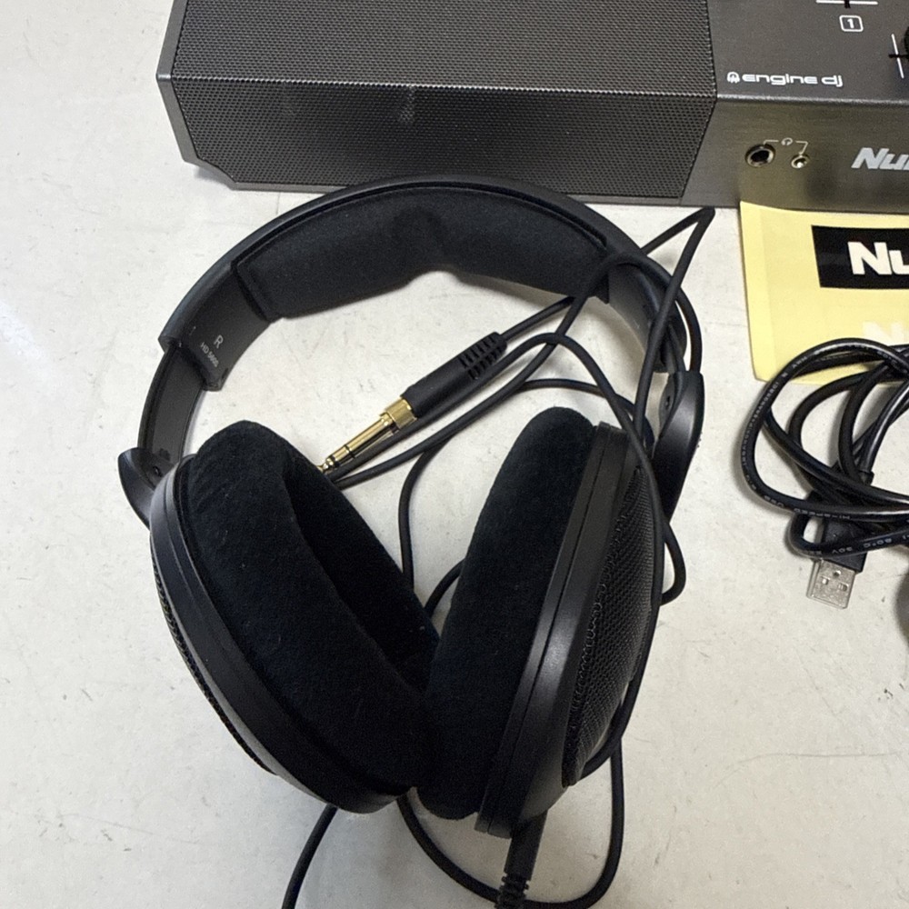 Numark Mixstream Pro Go Battery Powered Standalone Control + Speaker, Headphones