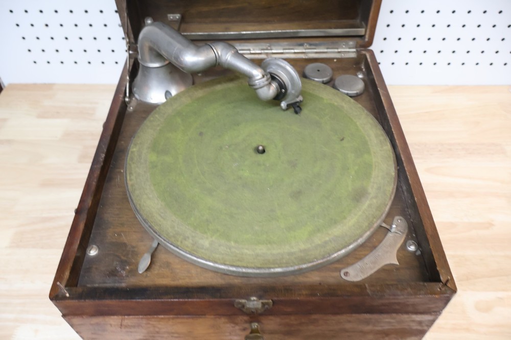 Vintage / Antique Outing Talking Machine Phonograph Record Player - Working USA