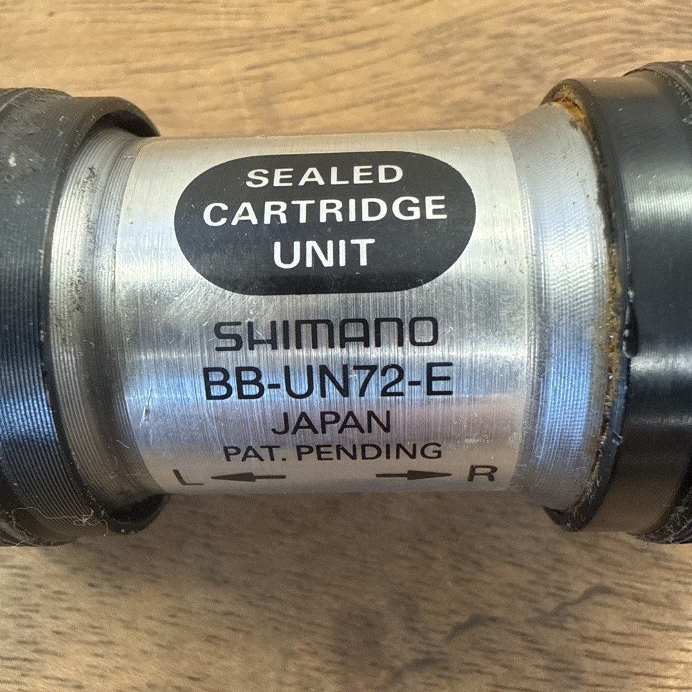 Shimano Deore XT BB-UN72 Bottom Bracket Square Taper 68mm Shell 110mm