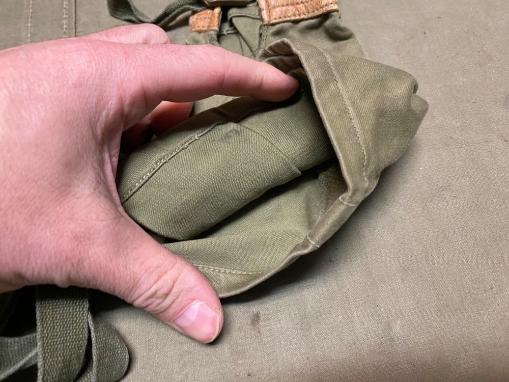 ORIGINAL WWII US ARMY WINTER TRIGGER FINGER OVER MITTENS GLOVES